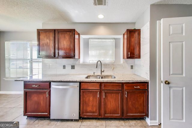 25 Carrera Road, Stockbridge, GA 30281