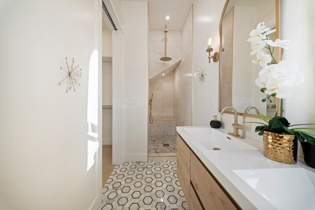 75 W William Street, San Jose, CA 95110
