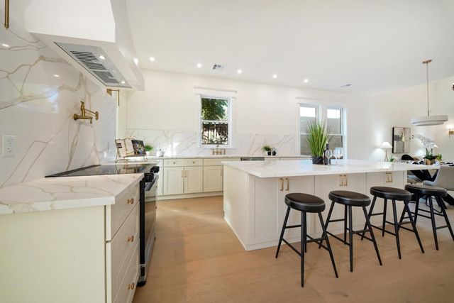 75 W William Street, San Jose, CA 95110