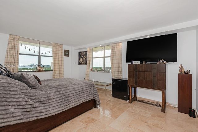 11111 Biscayne Boulevard 12B, Miami, FL 33181