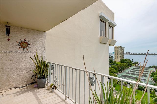 11111 Biscayne Boulevard 12B, Miami, FL 33181