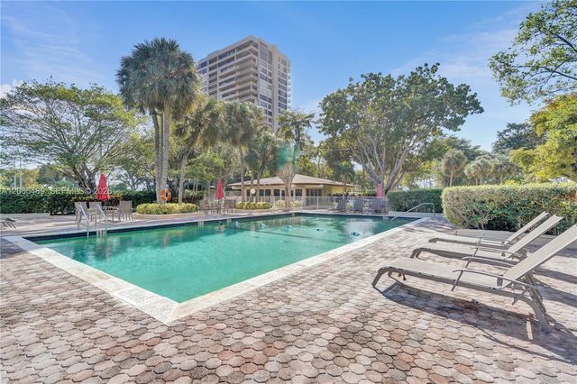 11111 Biscayne Boulevard 12B, Miami, FL 33181