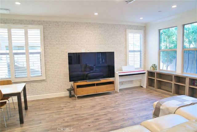 109 Sugar Cane, Irvine, CA 92620