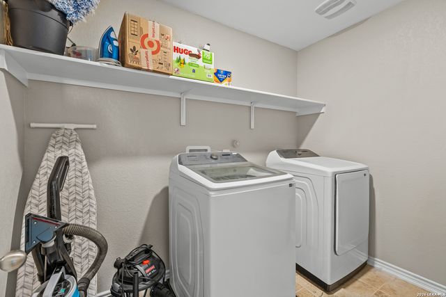 1915 Overlook Knoll, San Antonio, TX 78245