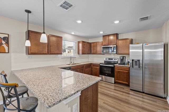 1915 Overlook Knoll, San Antonio, TX 78245