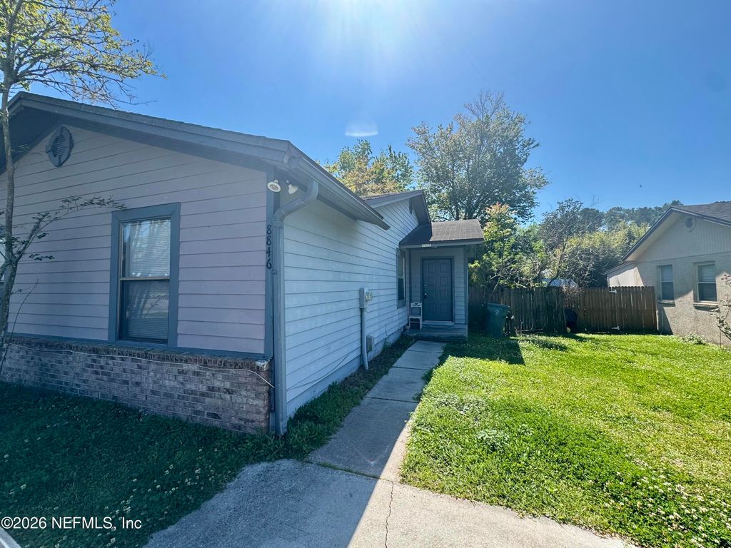 8846 CAVENDER Drive, Jacksonville, FL 32216