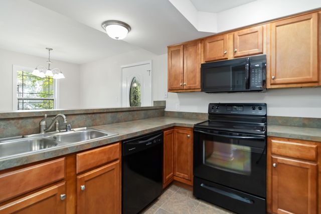 2414 Lake Park Road 2209, Lexington, KY 40502