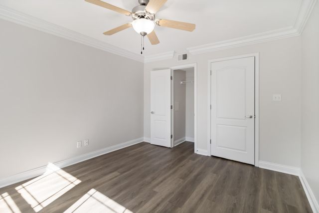 2414 Lake Park Road 2209, Lexington, KY 40502