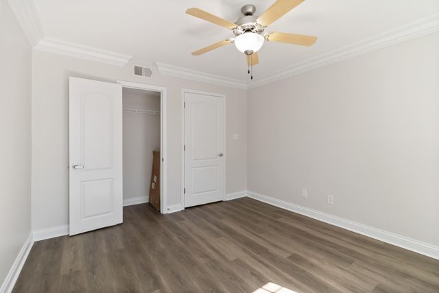 2414 Lake Park Road 2209, Lexington, KY 40502
