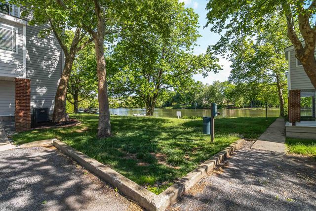 2414 Lake Park Road 2209, Lexington, KY 40502