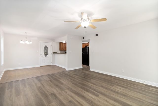 2414 Lake Park Road 2209, Lexington, KY 40502