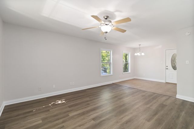 2414 Lake Park Road 2209, Lexington, KY 40502