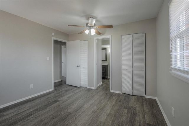 16524 E 35th Street, Independence, MO 64055