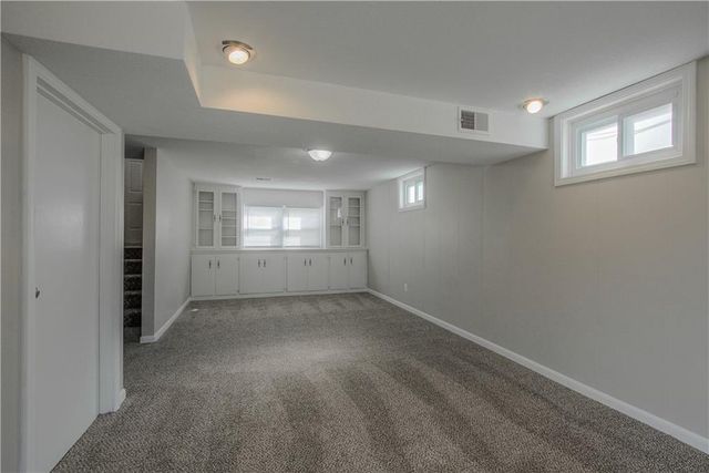 16524 E 35th Street, Independence, MO 64055