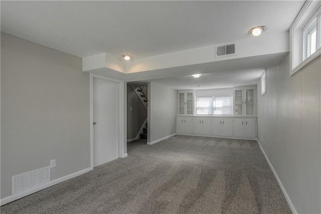 16524 E 35th Street, Independence, MO 64055