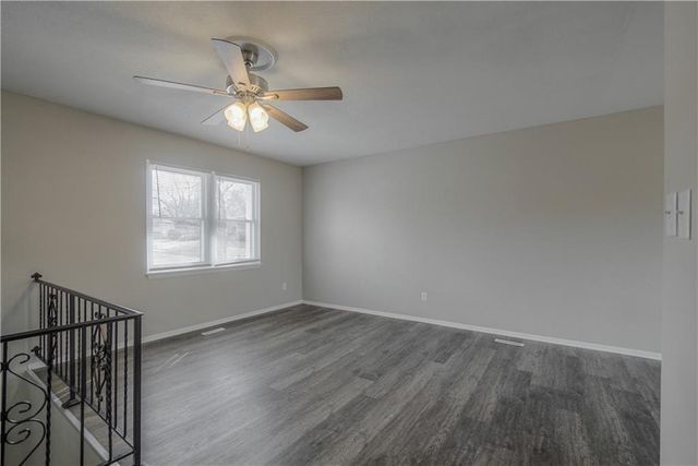 16524 E 35th Street, Independence, MO 64055