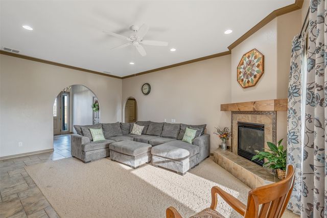 488 Vz County Road 4504, Ben Wheeler, TX 75754