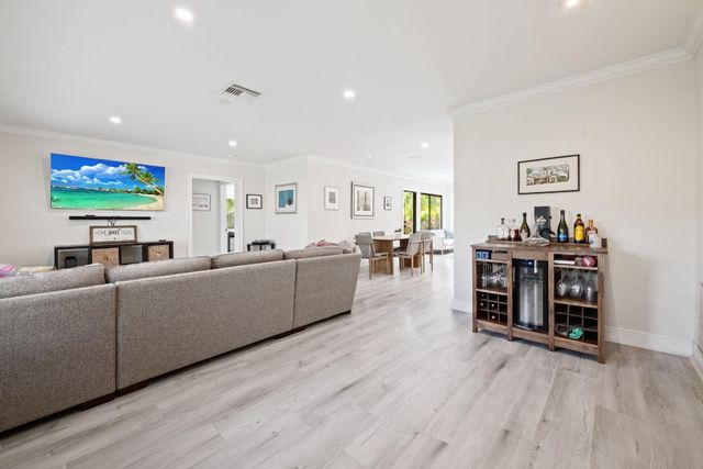 2508 NE 21st Court, Fort Lauderdale, FL 33305