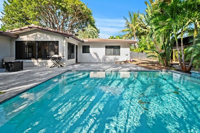 2508 NE 21st Court, Fort Lauderdale, FL 33305