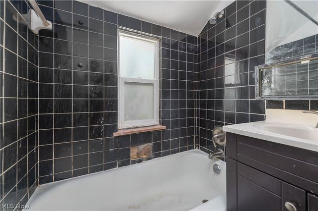 3675 Randolph Road, Cleveland Heights, OH 44121