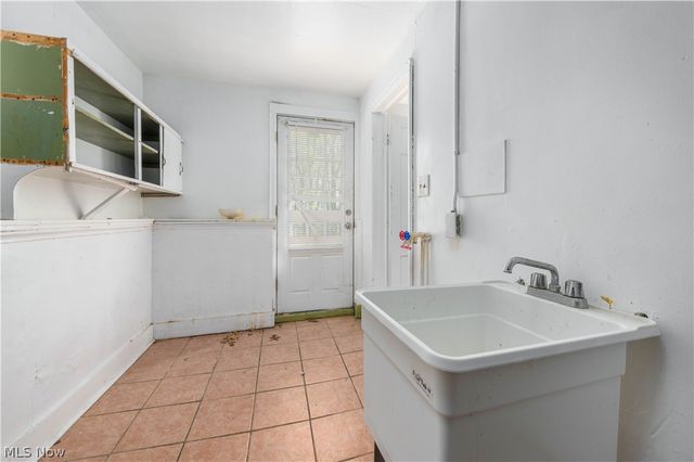 3675 Randolph Road, Cleveland Heights, OH 44121