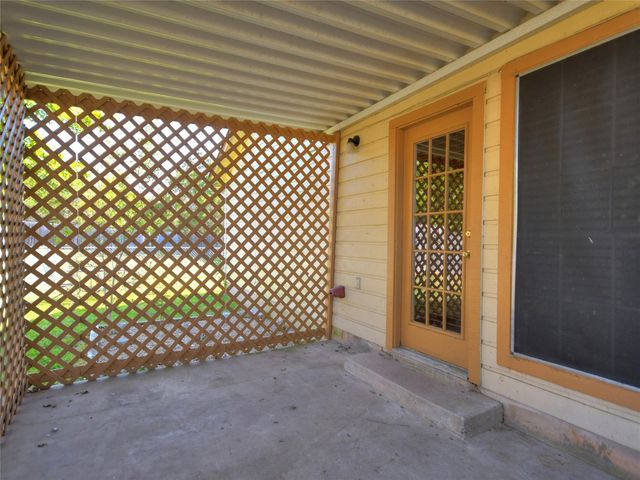 415 Fantail LOOP A, Austin, TX 78734