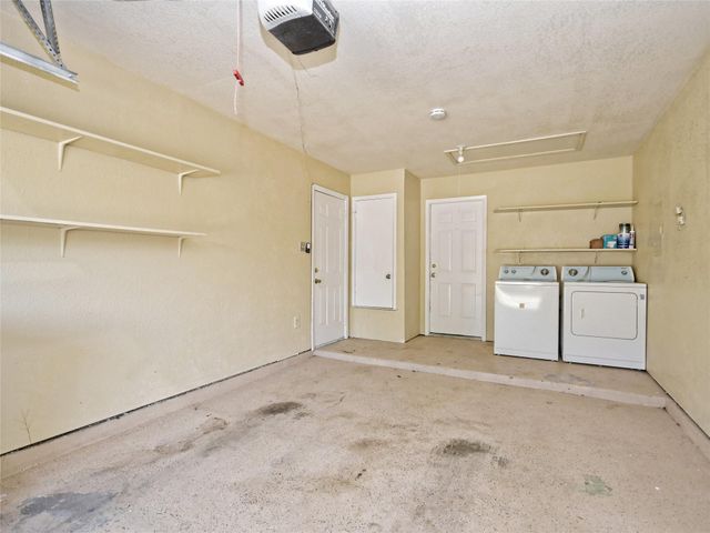 415 Fantail LOOP A, Austin, TX 78734
