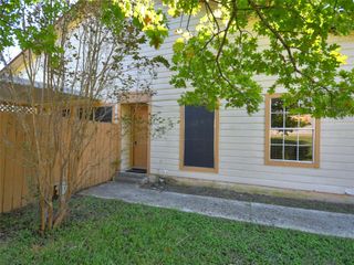 415 Fantail LOOP A, Austin, TX 78734
