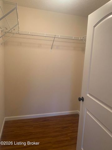 283 Adrian Ave, Mt Washington, KY 40047