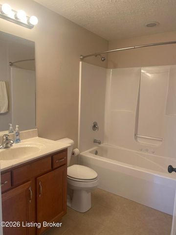 283 Adrian Ave, Mt Washington, KY 40047