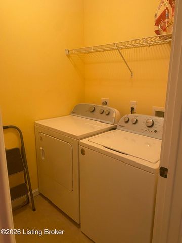 283 Adrian Ave, Mt Washington, KY 40047