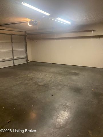 283 Adrian Ave, Mt Washington, KY 40047