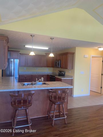 283 Adrian Ave, Mt Washington, KY 40047