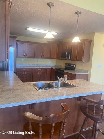 283 Adrian Ave, Mt Washington, KY 40047