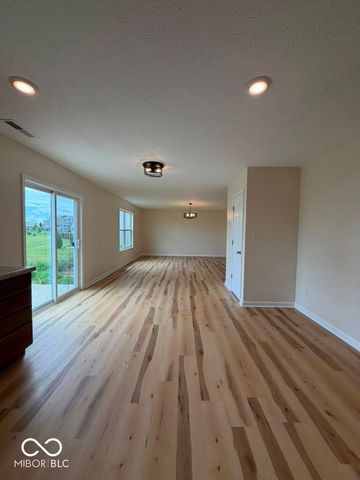 9725 Pica Drive, Fishers, IN 46040