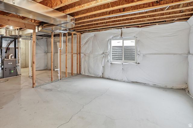 2142 W 3100 S, West Haven, UT 84401