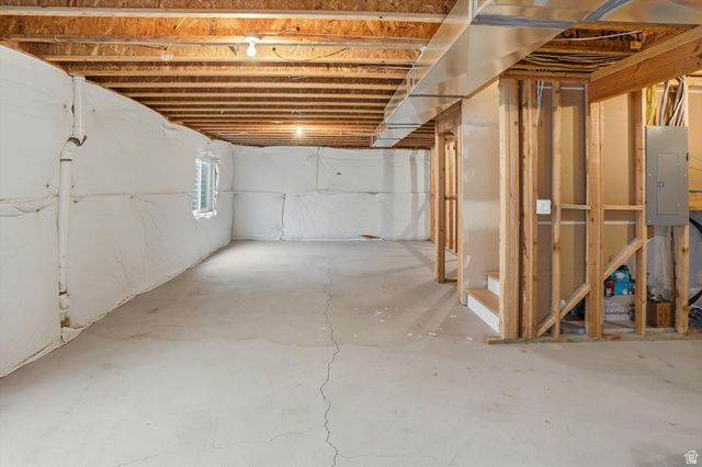 2142 W 3100 S, West Haven, UT 84401