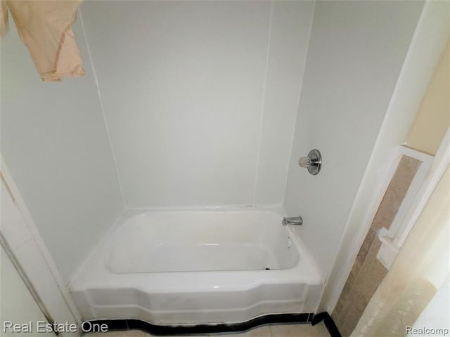 6912 Mansfield Street, Detroit, MI 48228