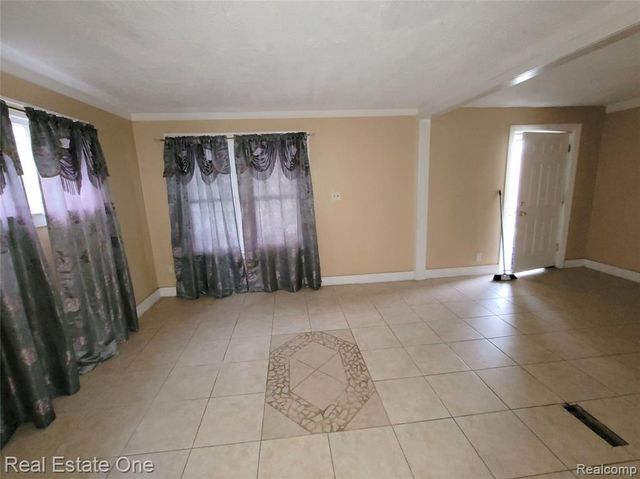 6912 Mansfield Street, Detroit, MI 48228