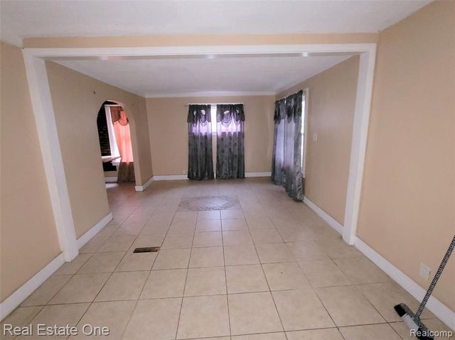 6912 Mansfield Street, Detroit, MI 48228