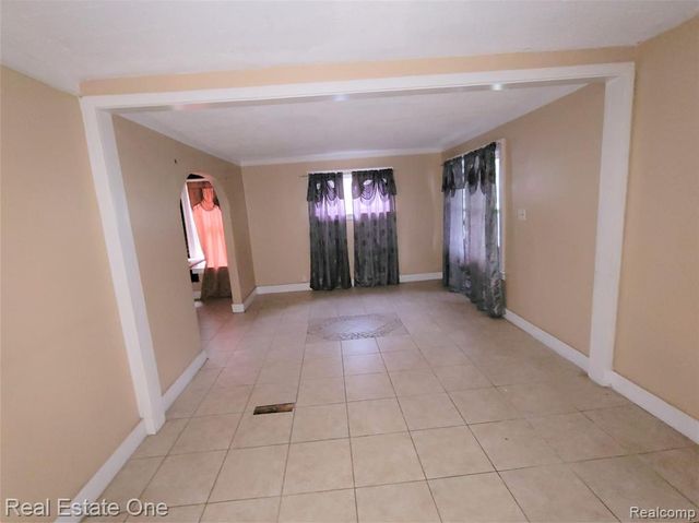 6912 Mansfield Street, Detroit, MI 48228