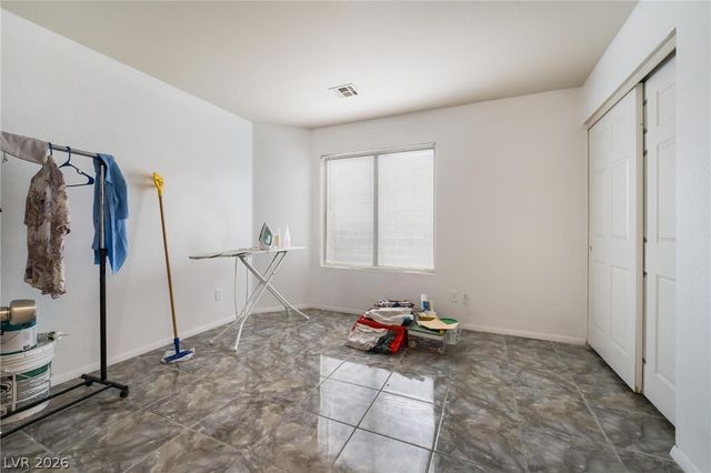 6548 Shining Sand Avenue, Las Vegas, NV 89142