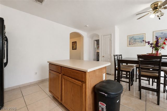 6548 Shining Sand Avenue, Las Vegas, NV 89142