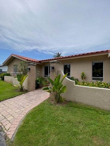 9760 SW 128th St, Miami, FL 33176
