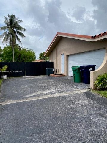 9760 SW 128th St, Miami, FL 33176
