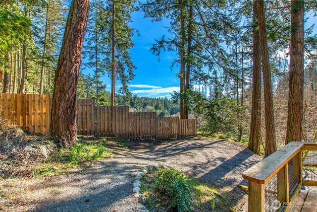 297 Bay Head Road, Orcas Island, WA 98280