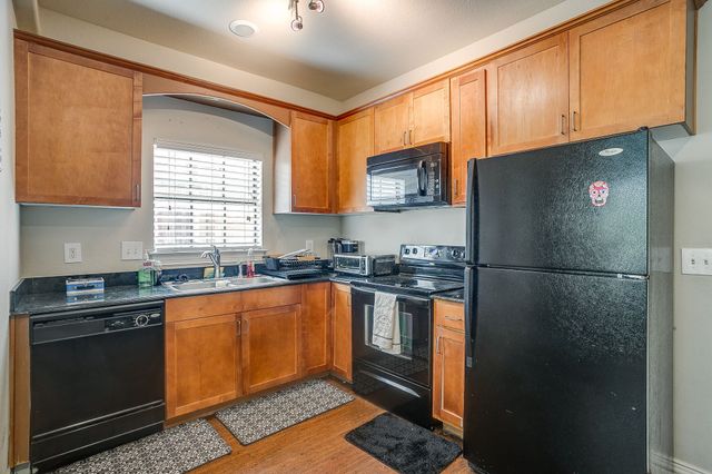 2410 S 2nd Street, Waco, TX 76706
