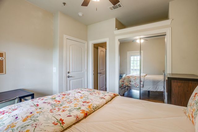 2410 S 2nd Street, Waco, TX 76706