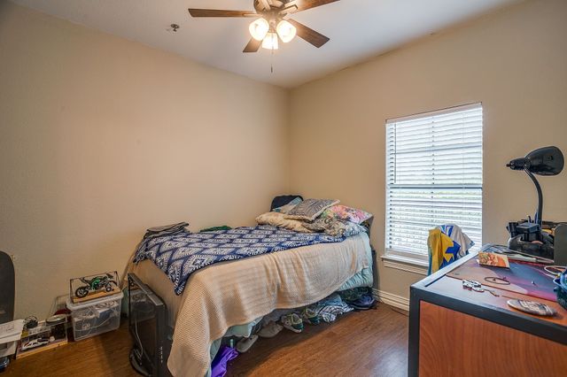 2410 S 2nd Street, Waco, TX 76706