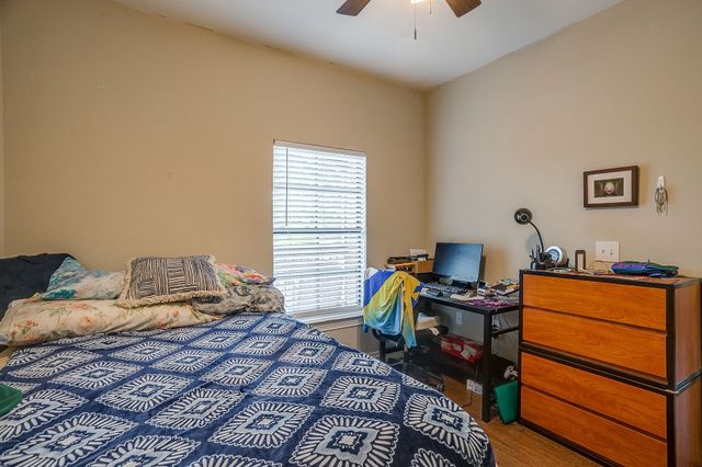 2410 S 2nd Street, Waco, TX 76706